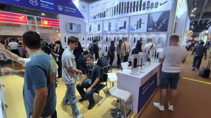 Reconhecimento Facial 3D Wifi App Cerradura Inteligente chave Password Card Smart Door Lock Impress&atilde;o digital de dedos Fechadura de porta com c&acirc;mera 32